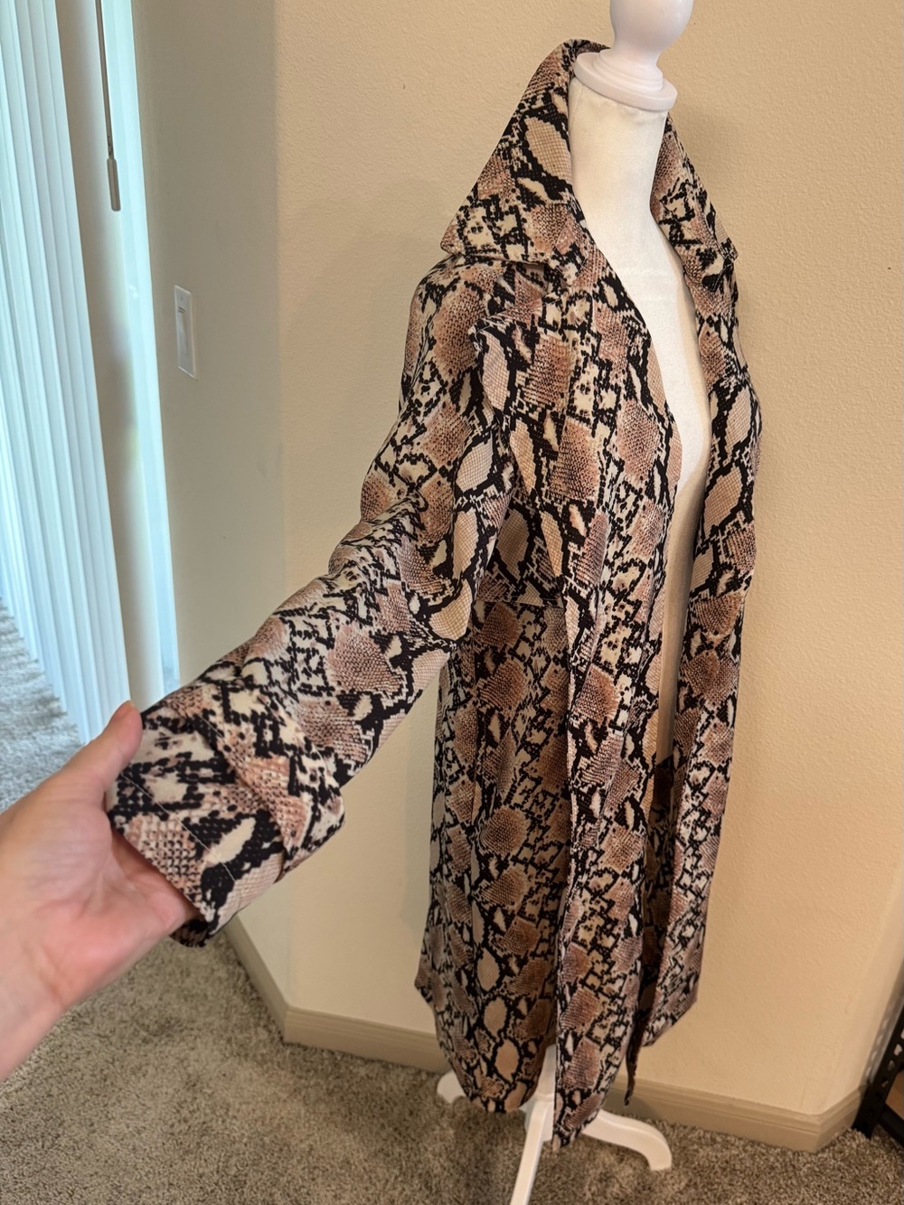 Lulu's Taupe Snake-Print Long Robe - Picture 3 of 8